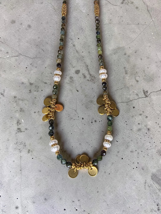 Collier CORA